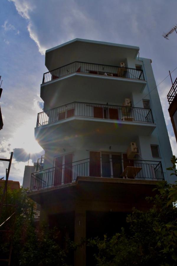 Bob'S Apartments Tolo Exterior photo